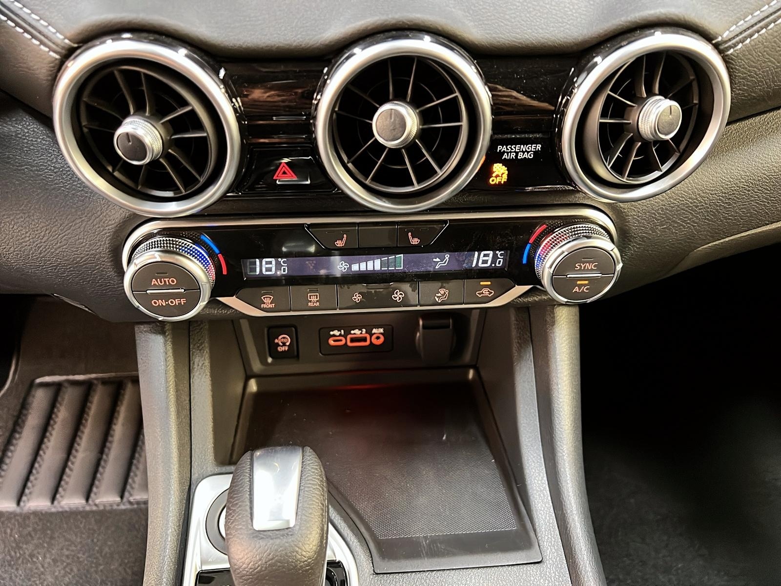 Nissan Sentra SV TOIT 2024 - image #15