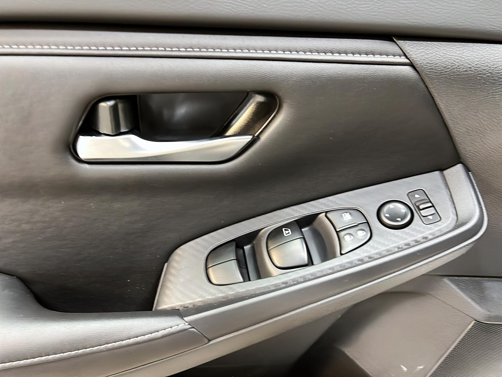Nissan Sentra SV TOIT 2024 - image #22