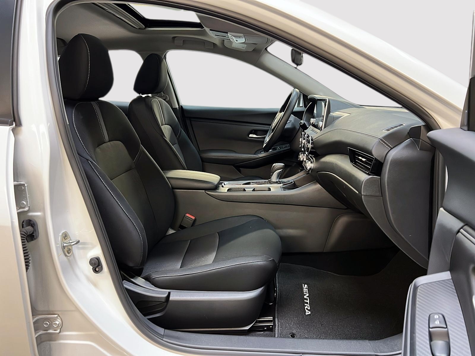 Nissan Sentra SV TOIT 2024 - image #8