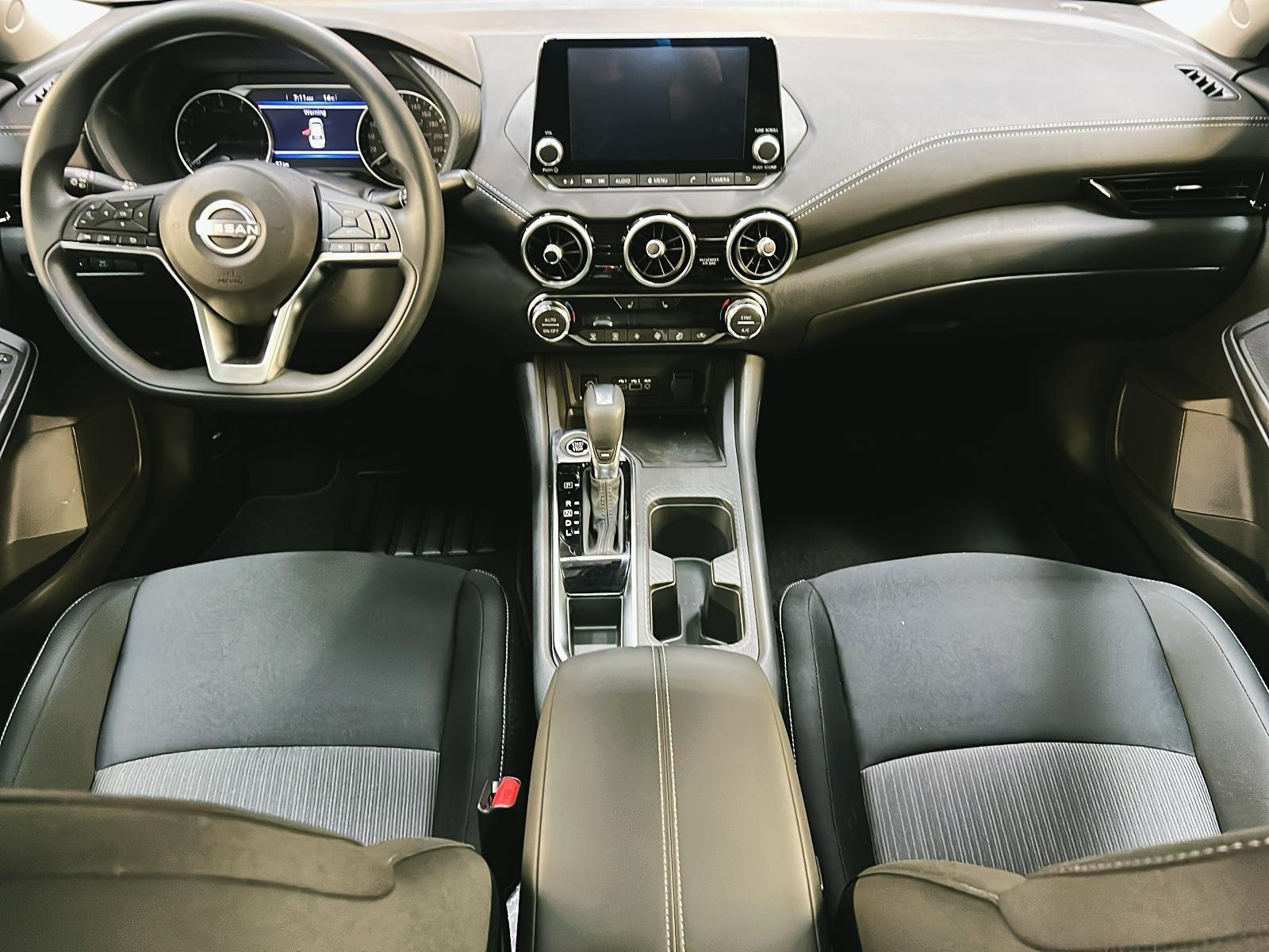 Nissan Sentra SV TOIT 2024 - image #11
