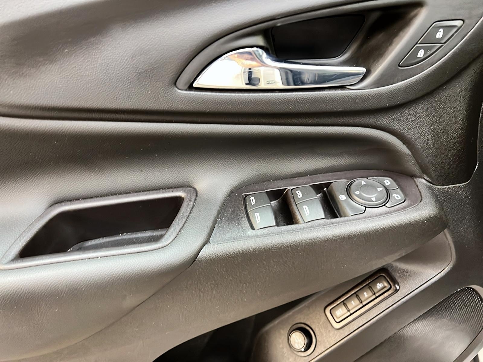 Chevrolet Equinox 2021 - Image #23