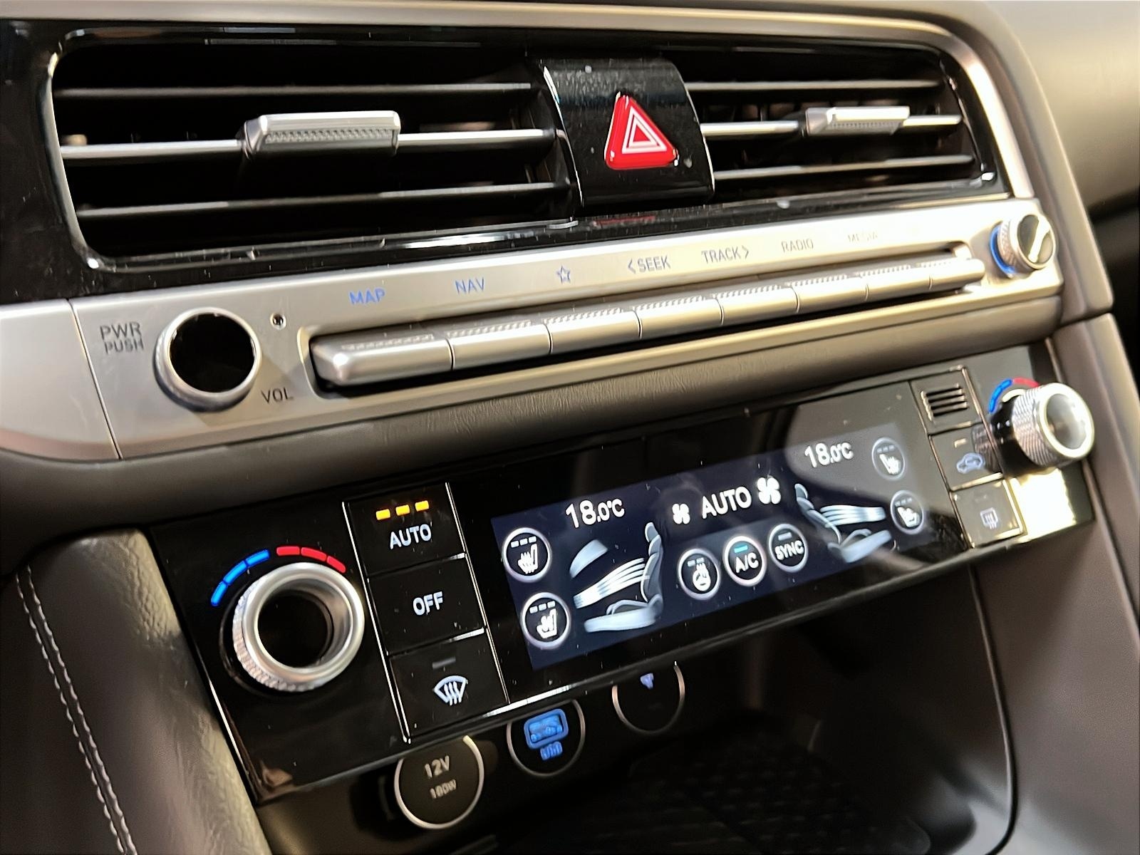 Genesis G70 ADVANCED 2.5T CUIR TOIT NAV 4RM 2024 - image #15