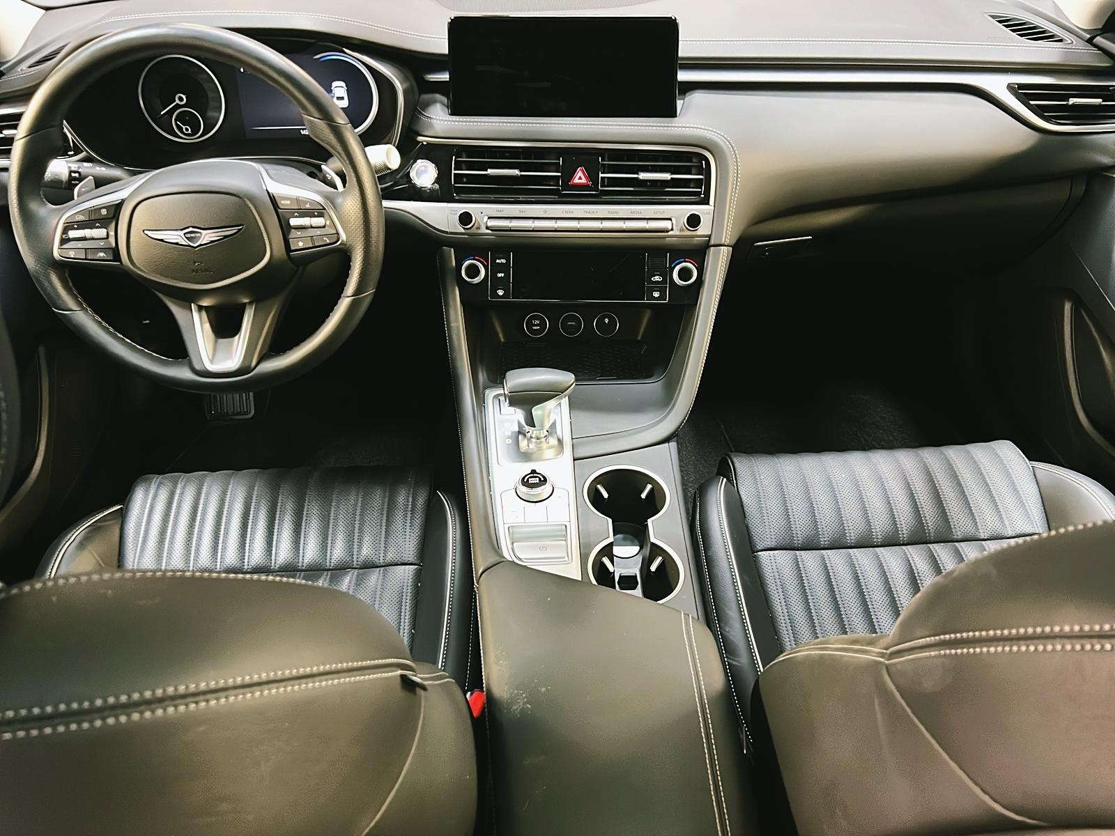 Genesis G70 ADVANCED 2.5T CUIR TOIT NAV 4RM 2024 - image #11