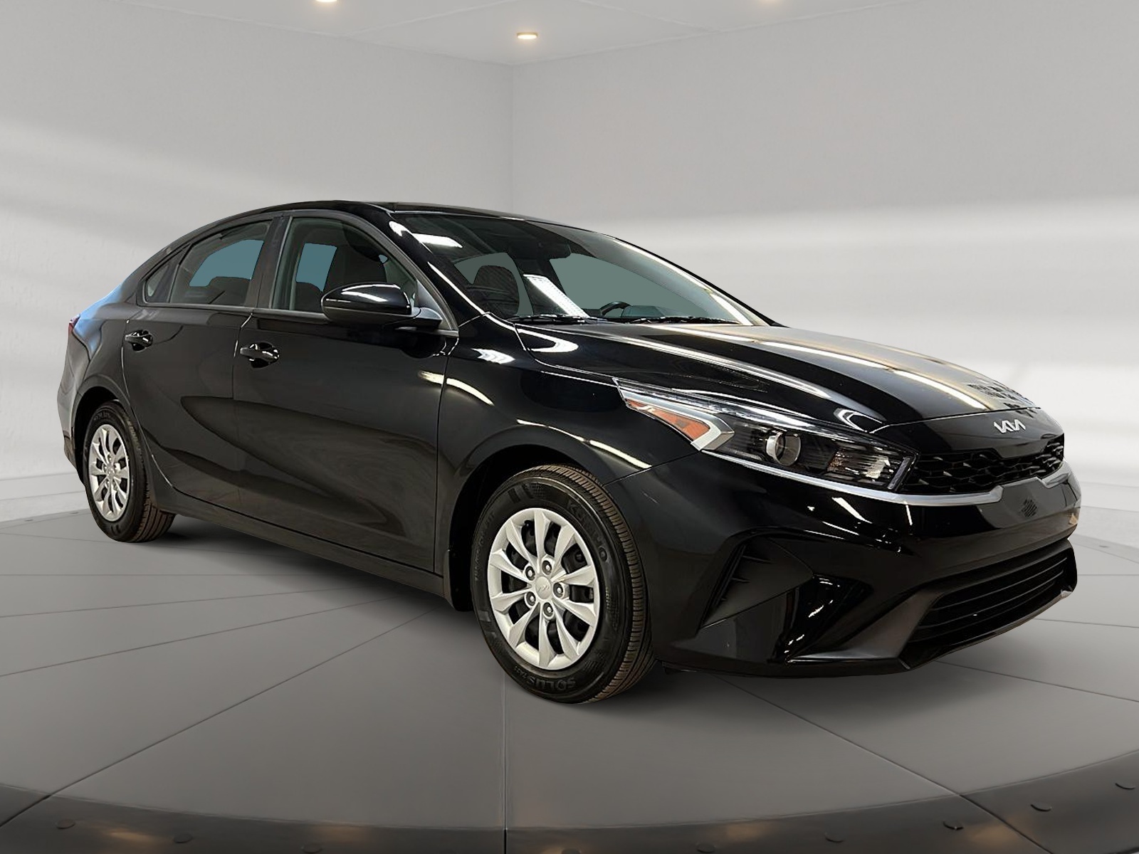Kia Forte 2024 - Image #3
