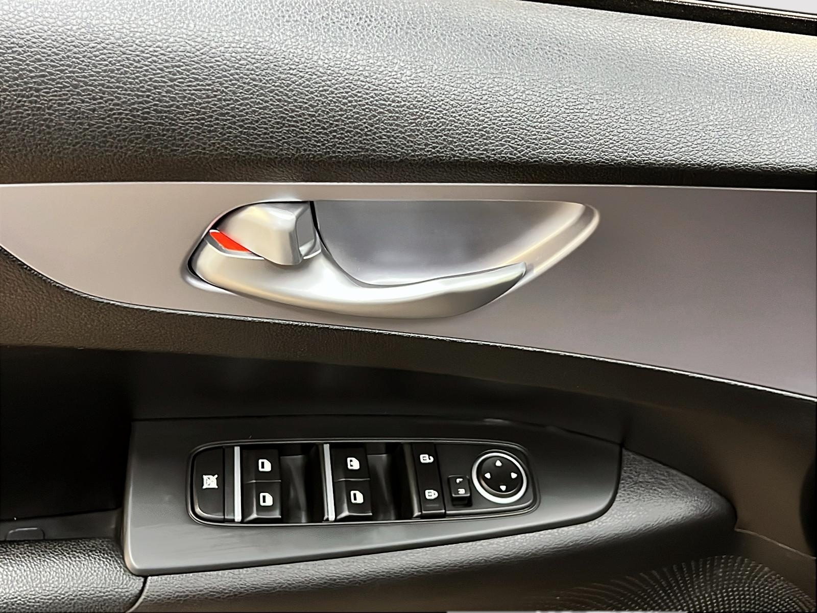 Kia Forte 2024 - Image #20