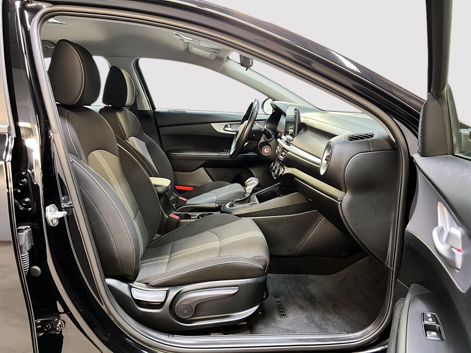 Kia Forte 2024 - Image #8