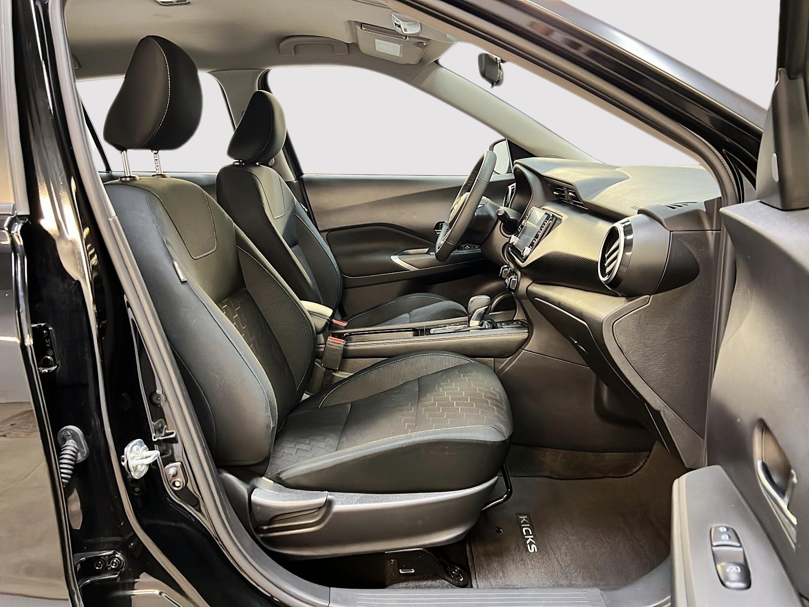 Nissan Kicks SV 2024 - image #8