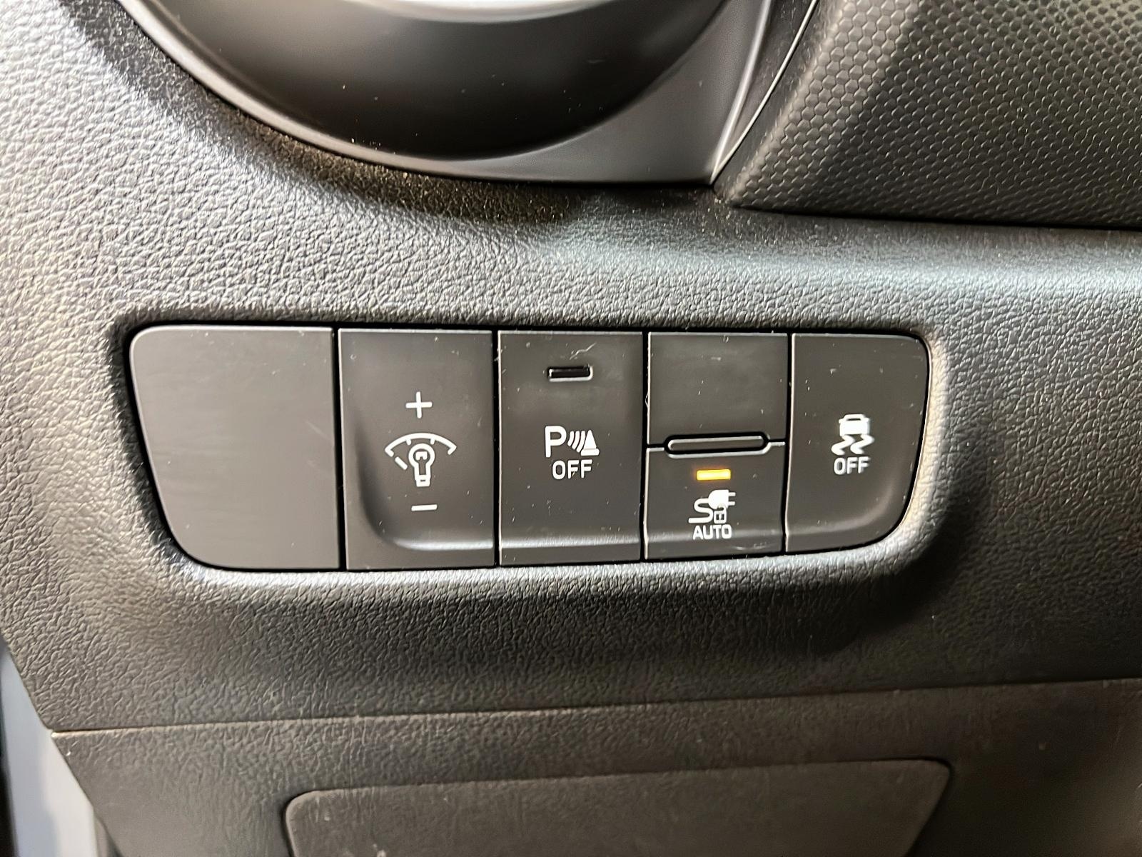 Hyundai Kona EV 2022 - Image #20