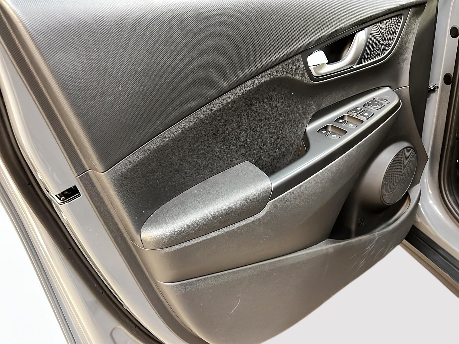 Hyundai Kona EV PREFERRED 2022 - image #22