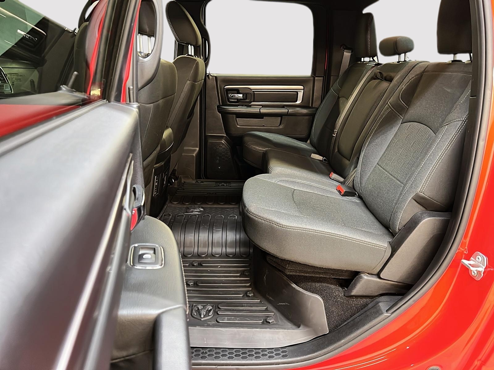 RAM 1500 Classic 2023 - Image #9