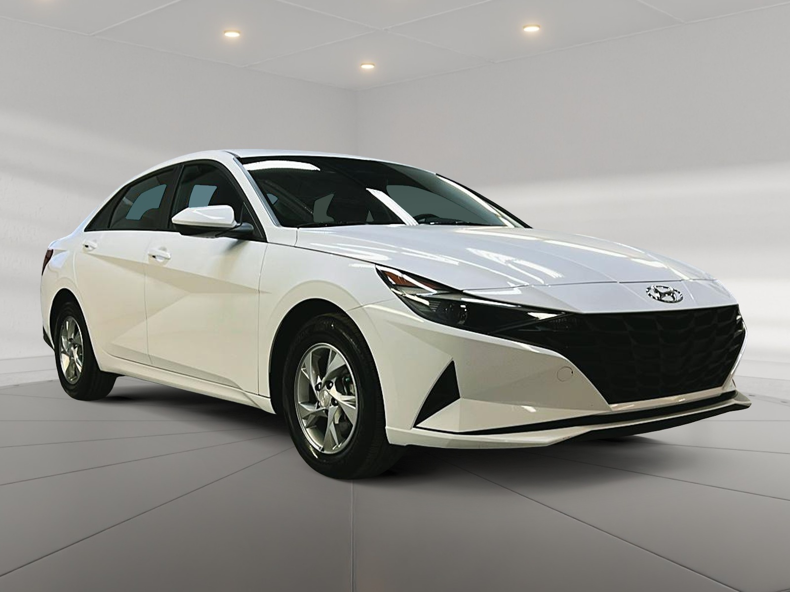 Hyundai Elantra 2023 - Image #3