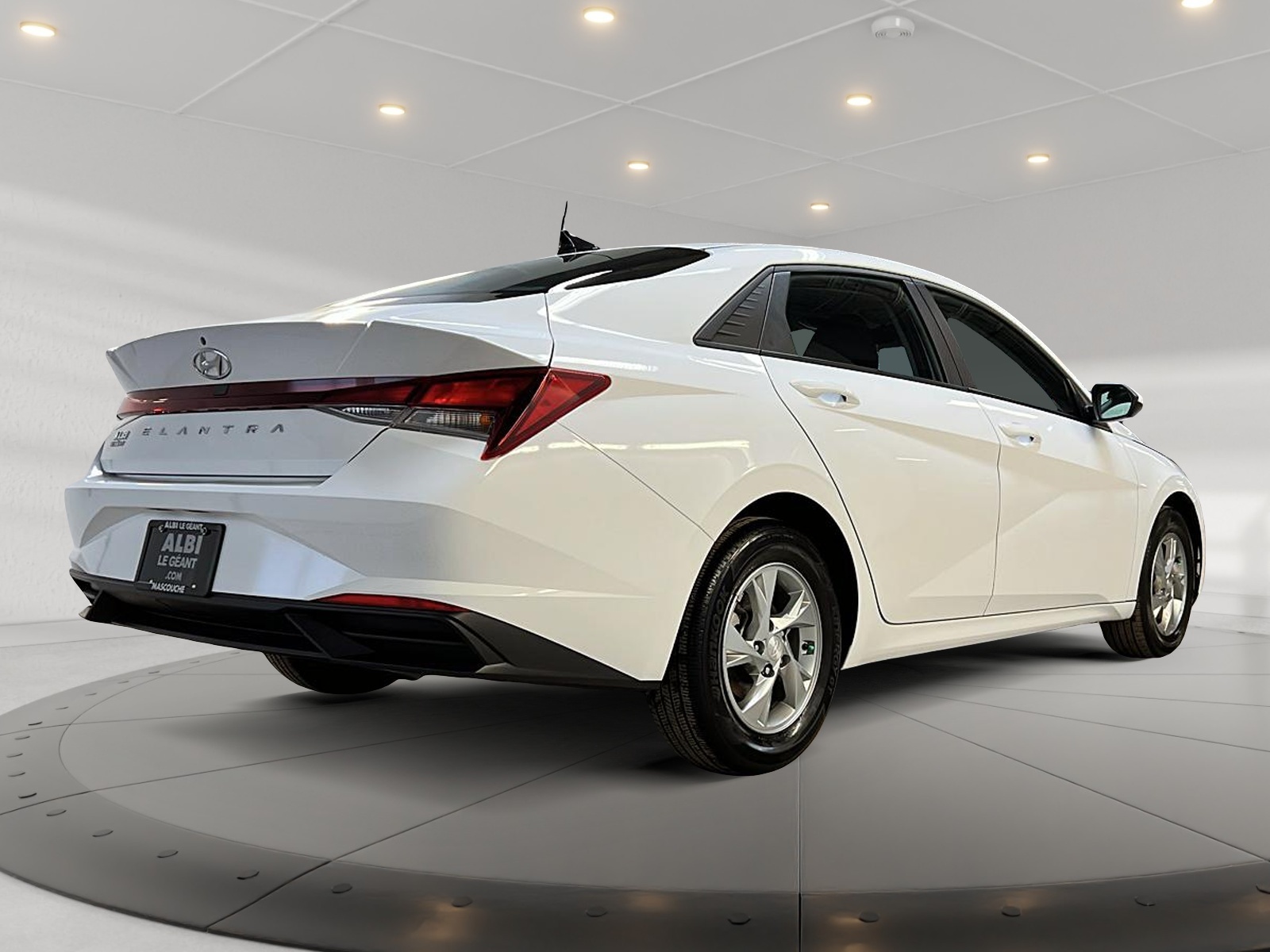 Hyundai Elantra ESSENTIEL 2023 - image #4