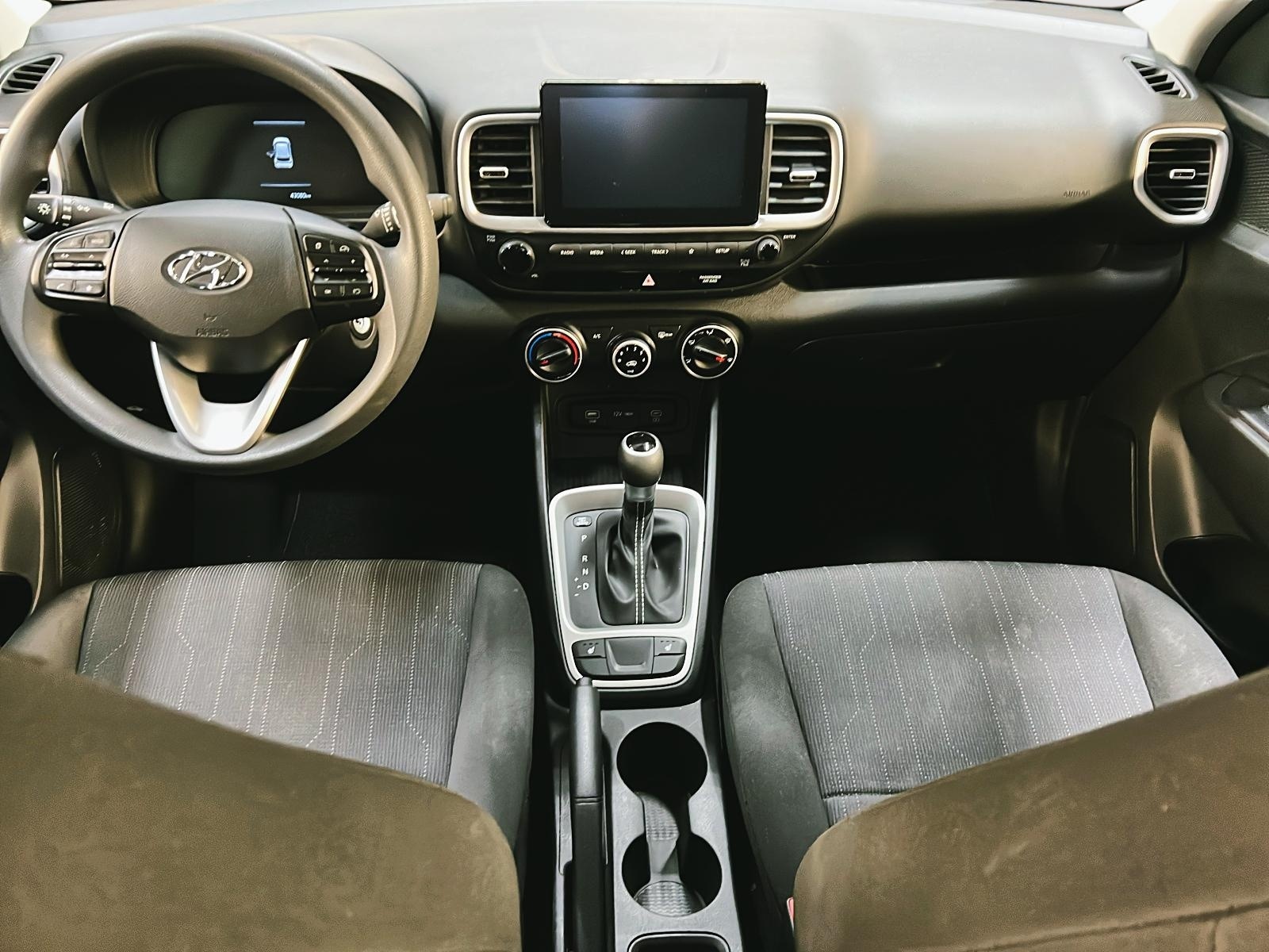 Hyundai Venue ESSENTIEL 2023 - image #10