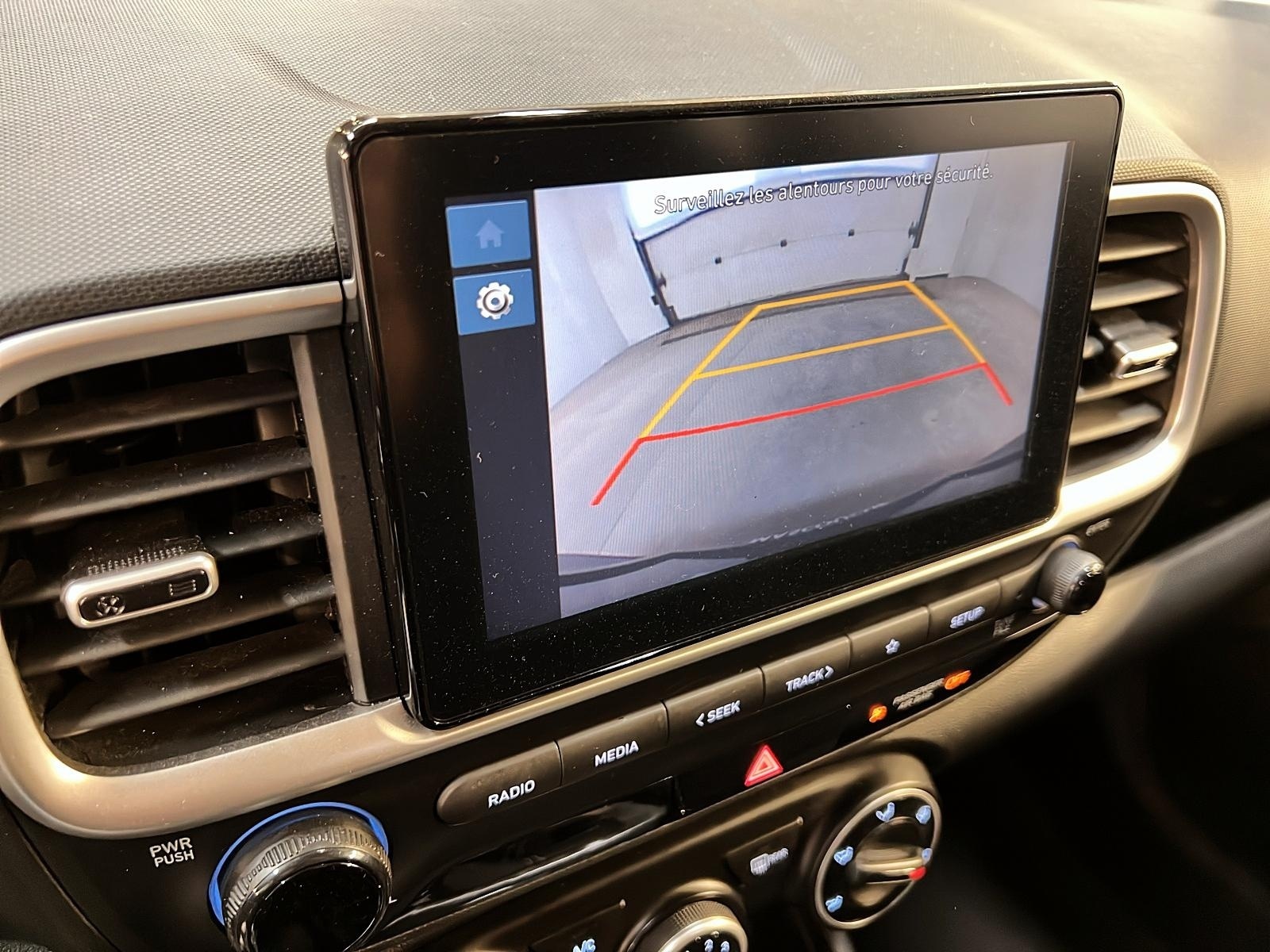Hyundai Venue 2023 - Image #16