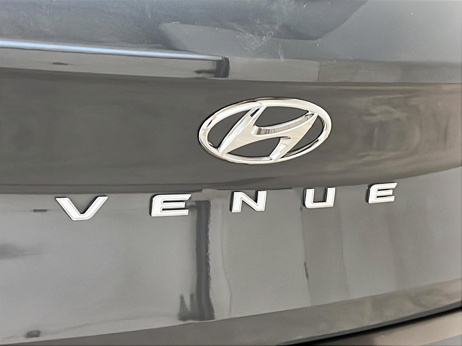 Hyundai Venue ESSENTIEL 2023 - image #22