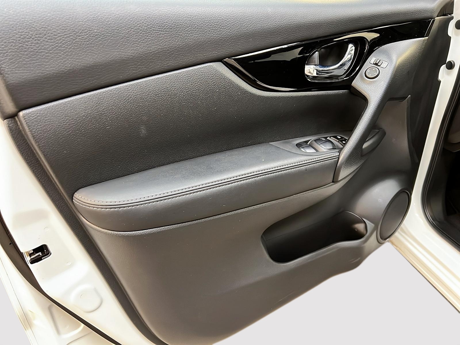 Nissan Qashqai 2022 - Image #24