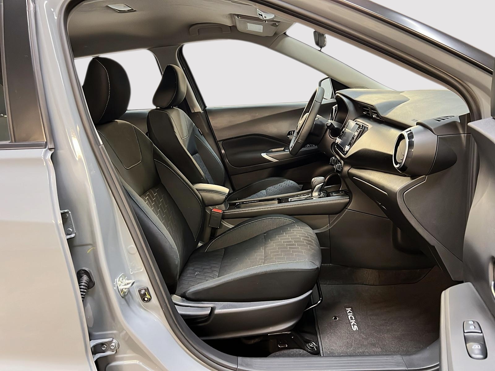Nissan Kicks SV 2024 - image #8