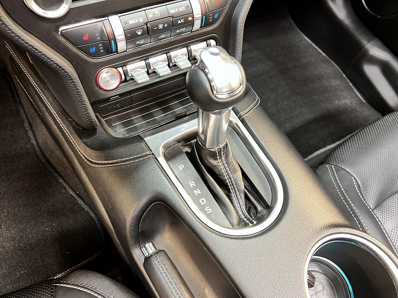 Ford Mustang 2021 - Image #15