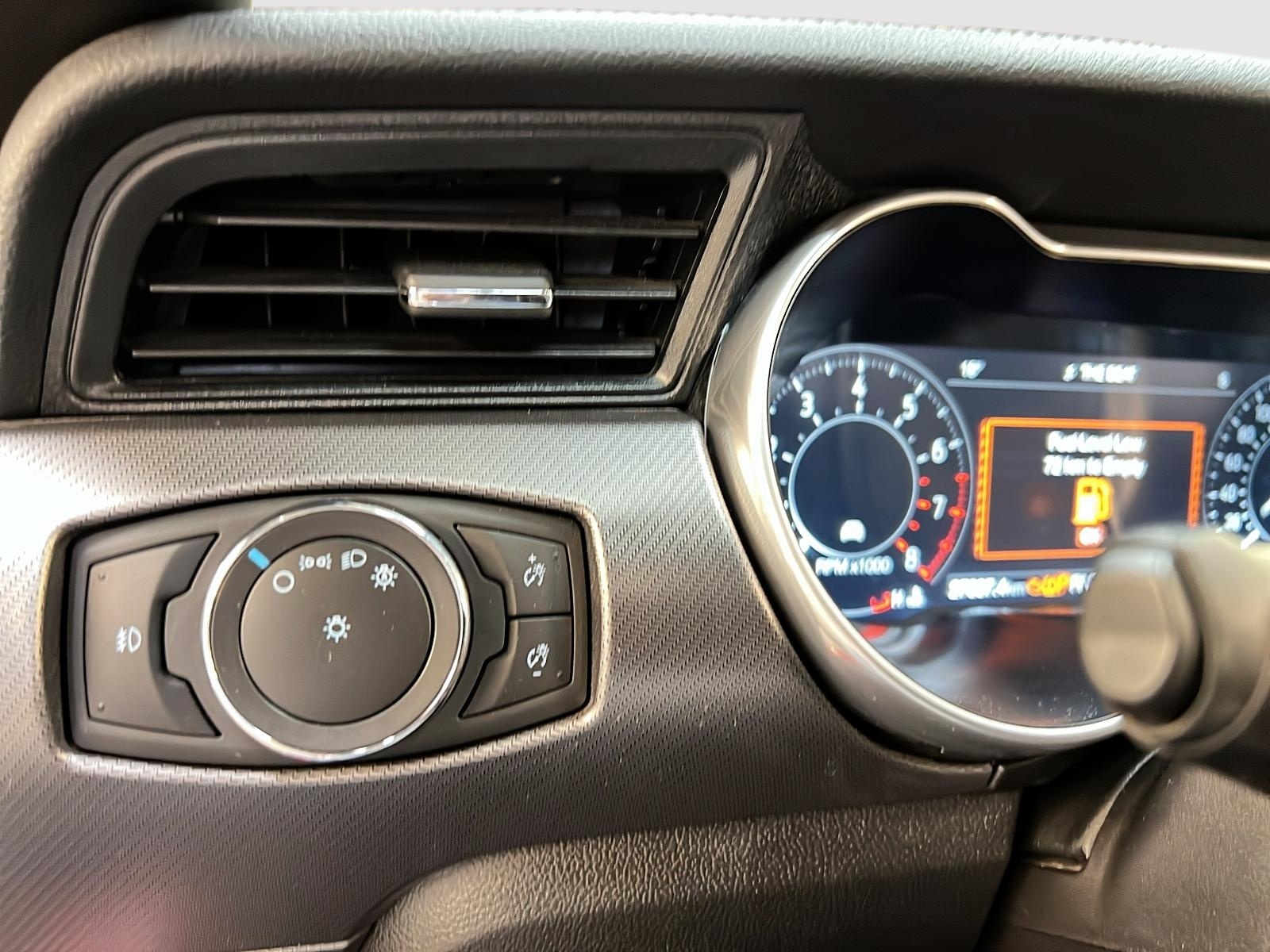 Ford Mustang 2021 - Image #23