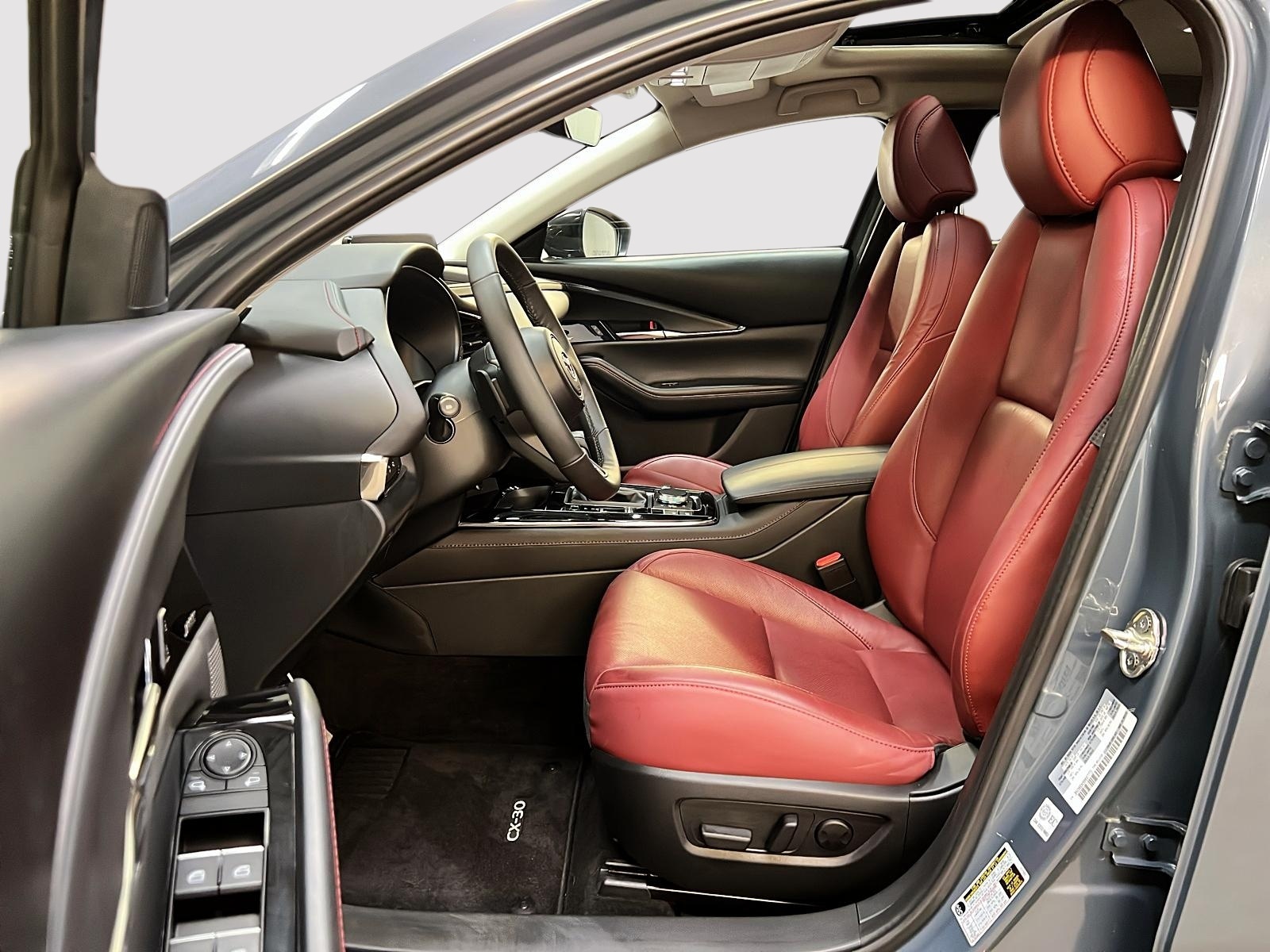 Mazda CX-30 GT CUIR TOIT NAV 4RM 2024 - image #7