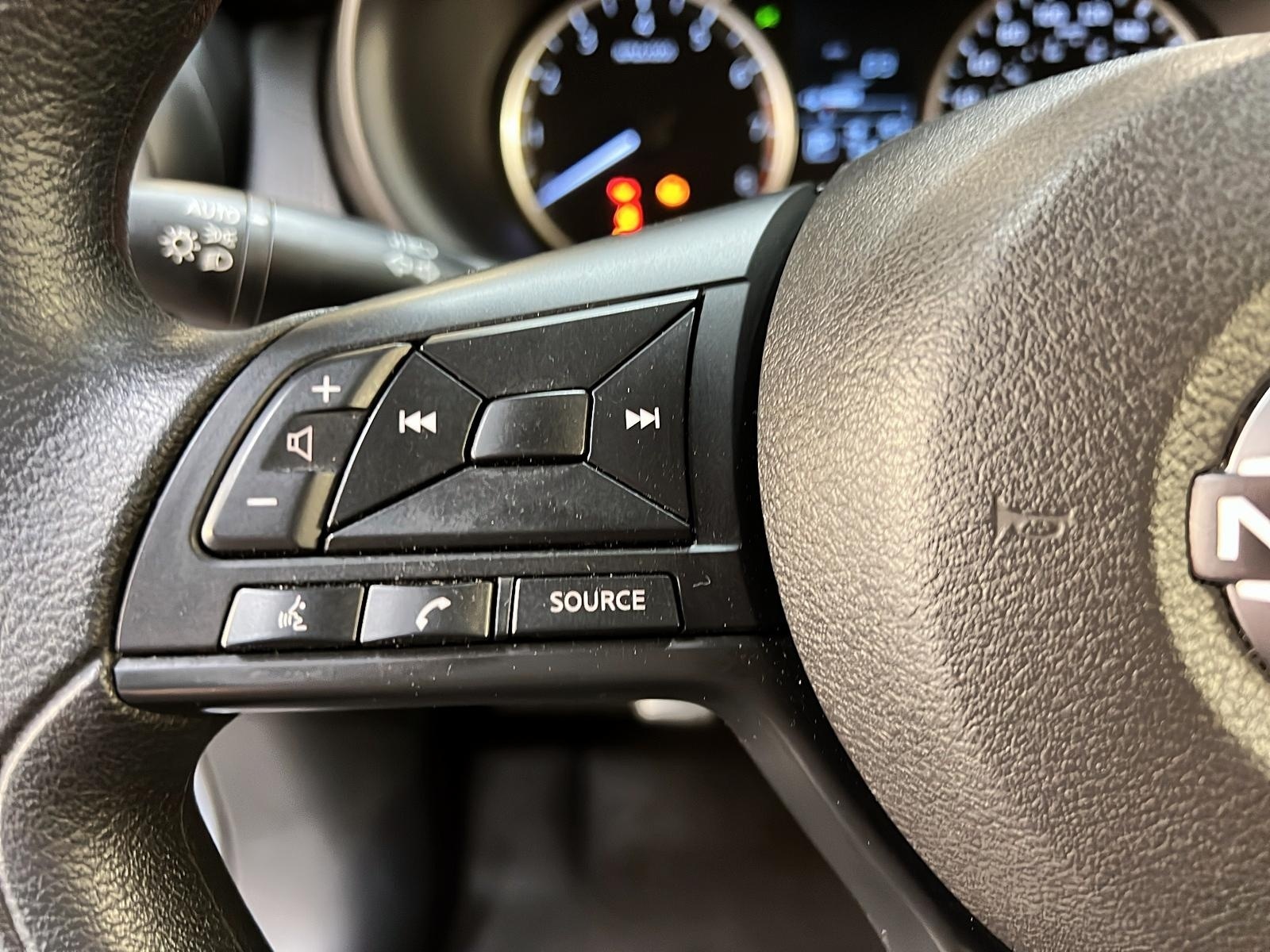 Nissan Kicks S 2023 - image #19