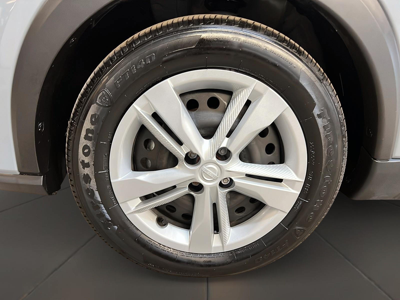 Nissan Kicks S 2023 - image #24