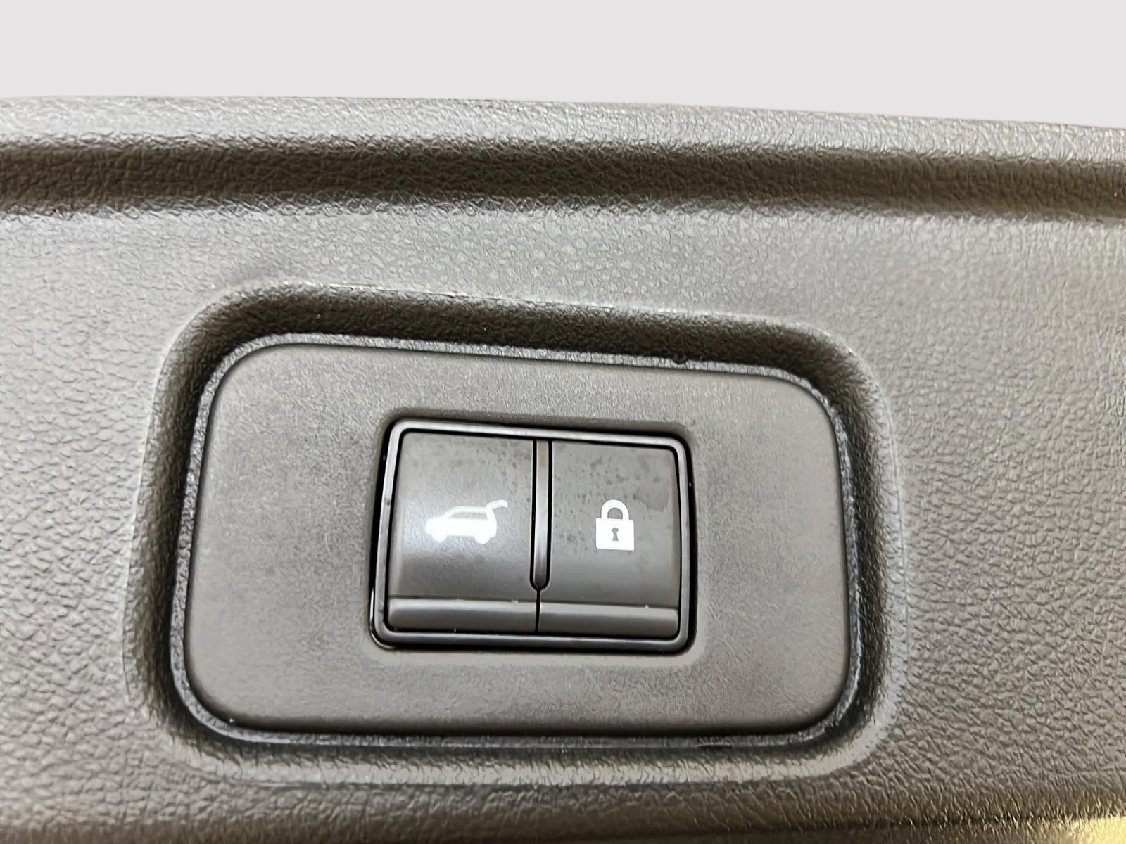 Nissan Pathfinder SL CUIR TOIT PANO NAV 4RM 2024 - image #16
