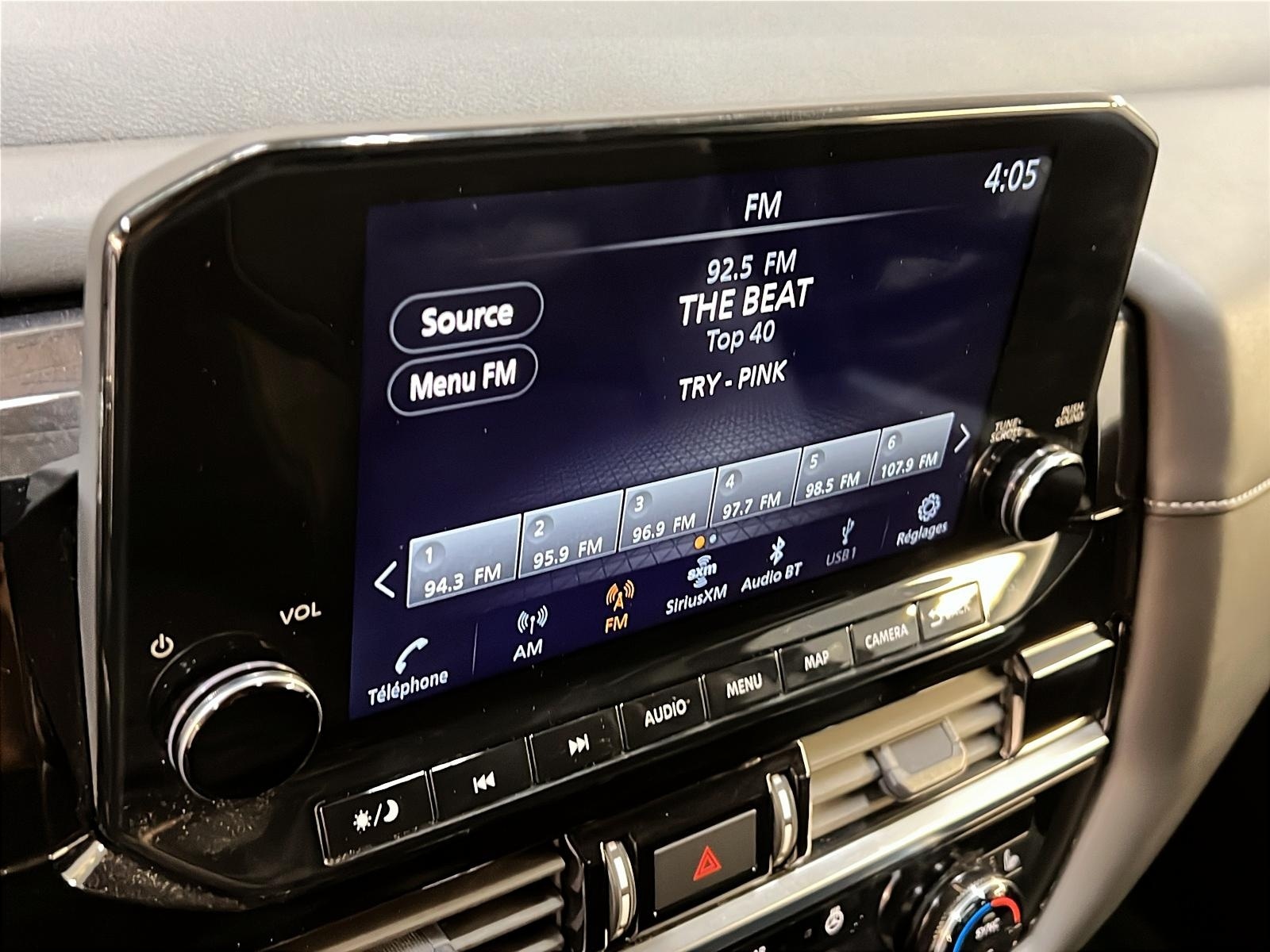 Nissan Pathfinder SL CUIR TOIT PANO NAV 4RM 2024 - image #19