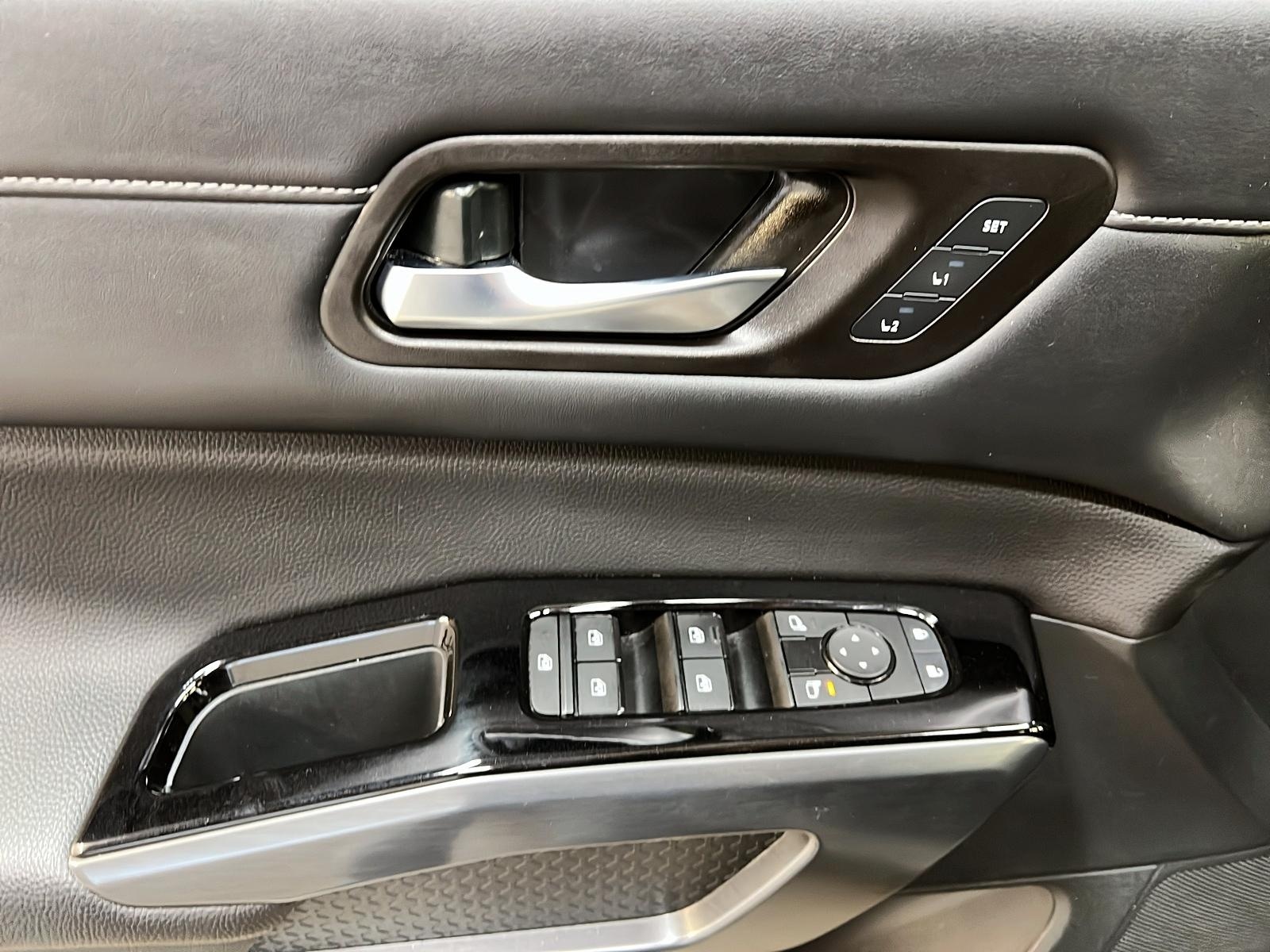 Nissan Pathfinder SL CUIR TOIT PANO NAV 4RM 2024 - image #26