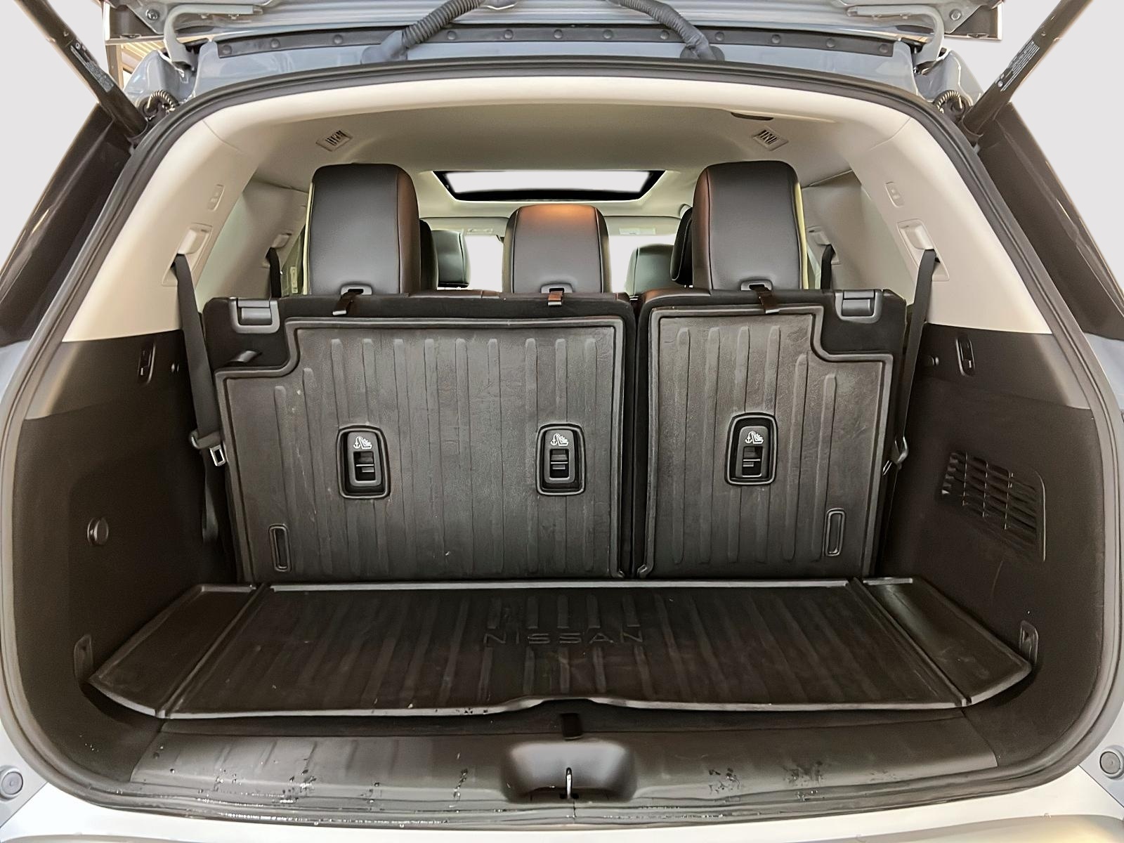Nissan Pathfinder SL CUIR TOIT PANO NAV 4RM 2024 - image #15