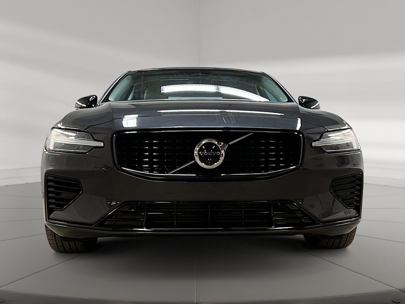 Volvo S60 2024 - Image #2