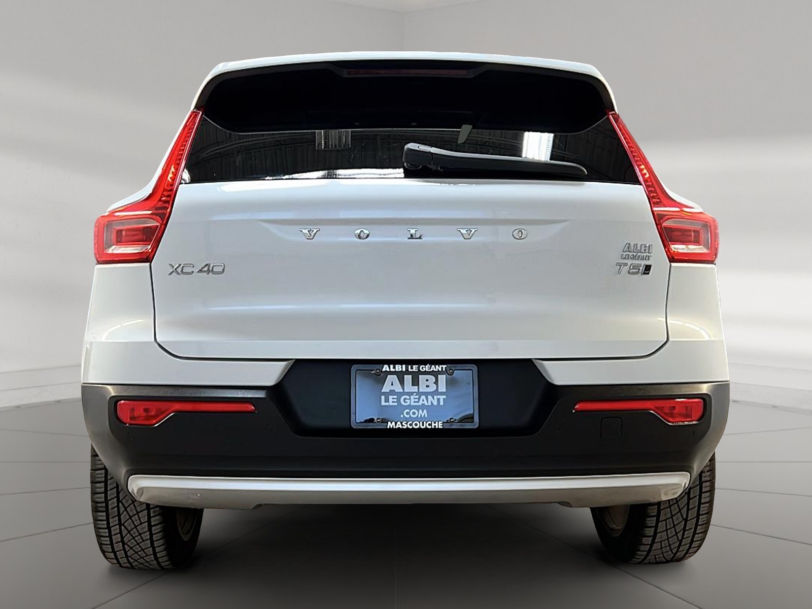 Volvo XC40 2022 - Image #5
