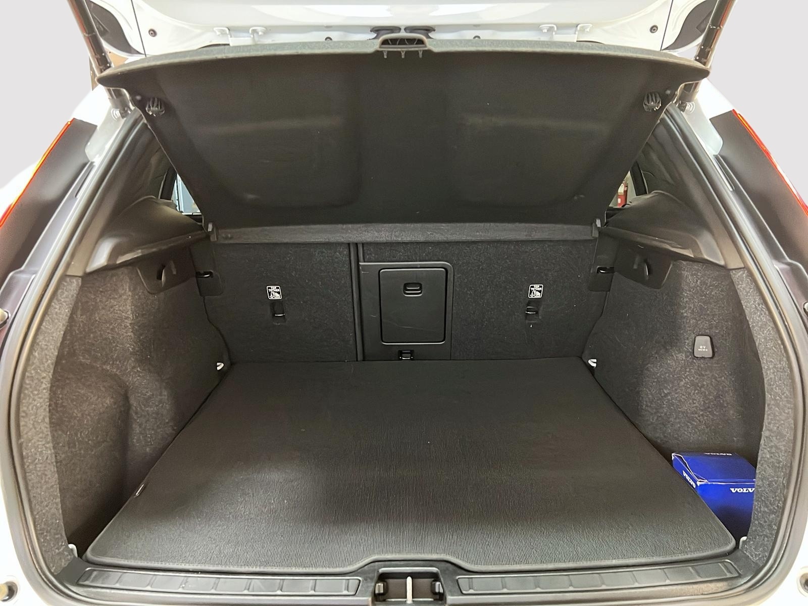 Volvo XC40 2022 - Image #13