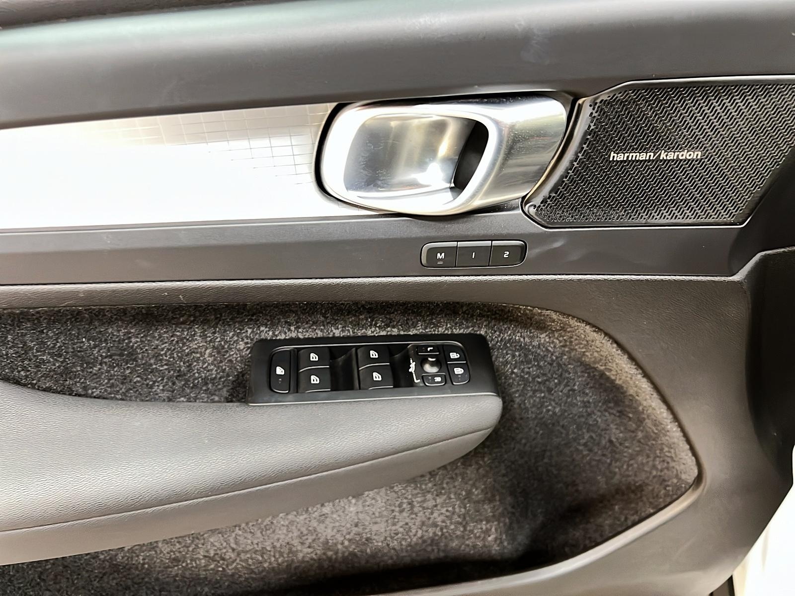 Volvo XC40 2022 - Image #24