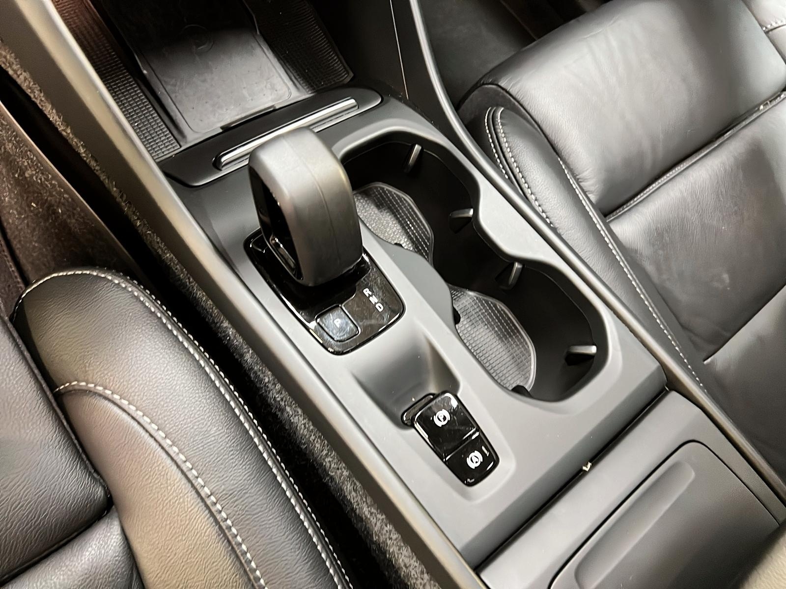 Volvo XC40 2022 - Image #15