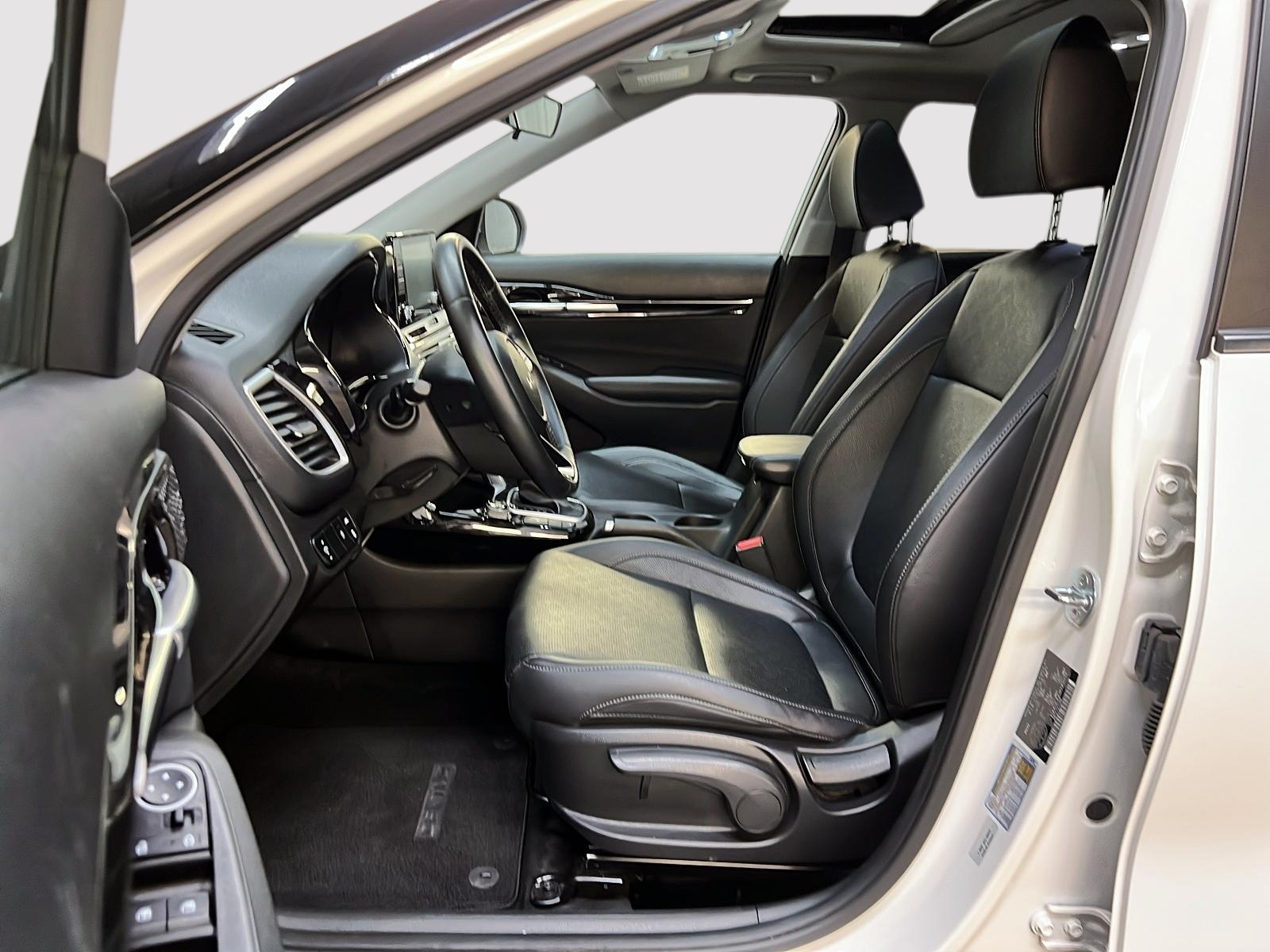 Kia SELTOS EX CUIR TOIT 4RM 2023 - image #7