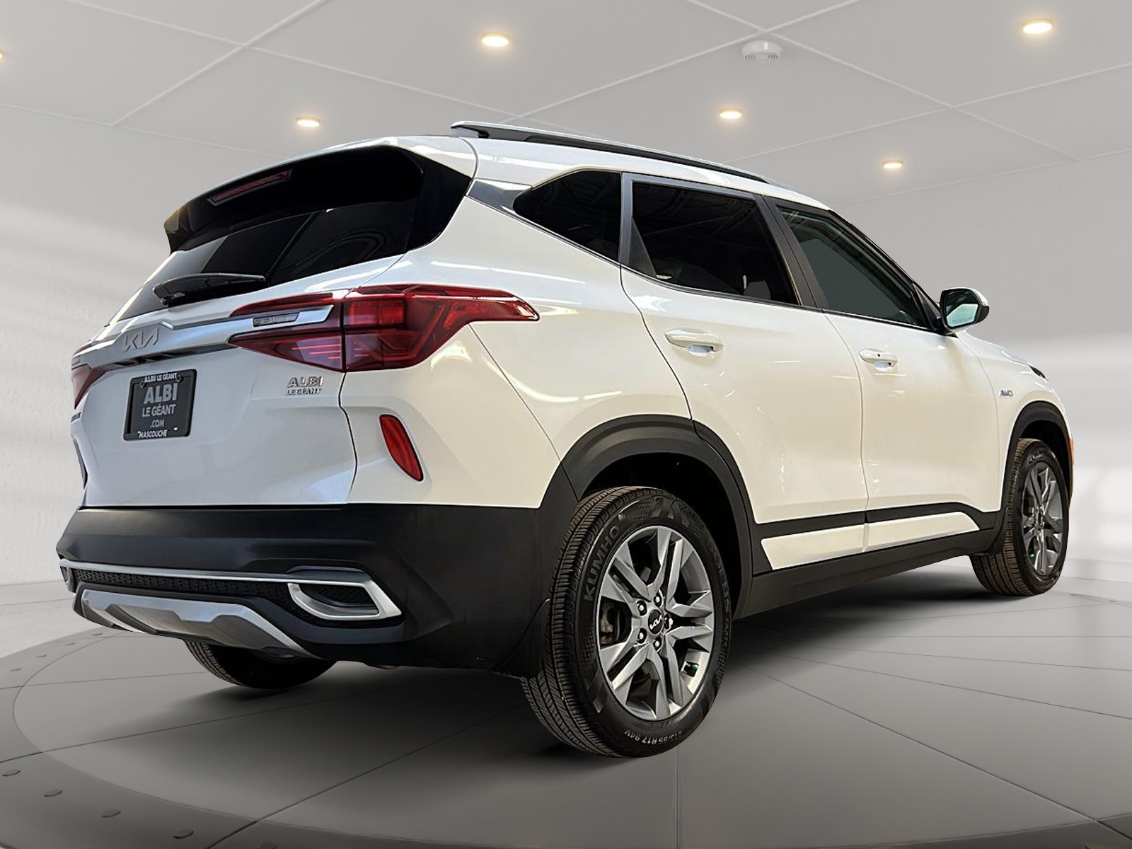 Kia SELTOS EX CUIR TOIT 4RM 2023 - image #4