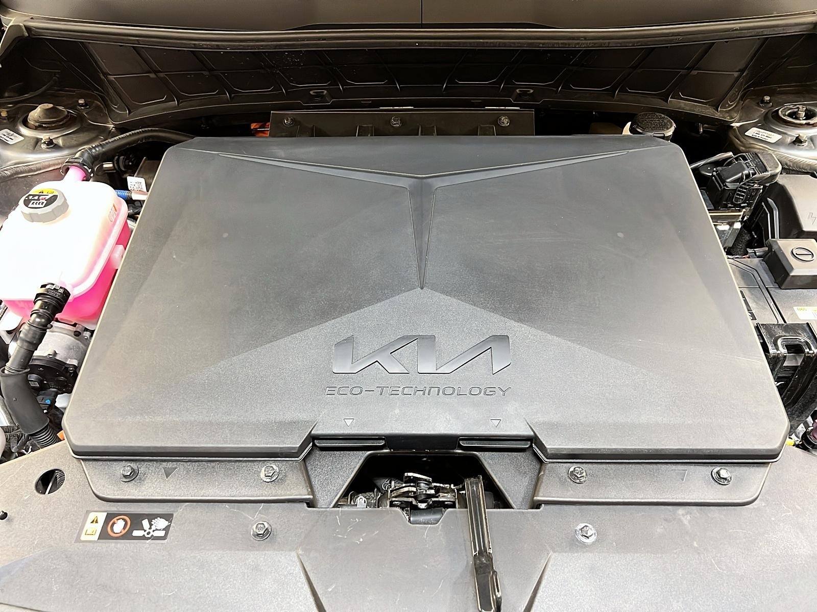 Kia NIRO EV PREMIUM + NAV 2023 - image #11