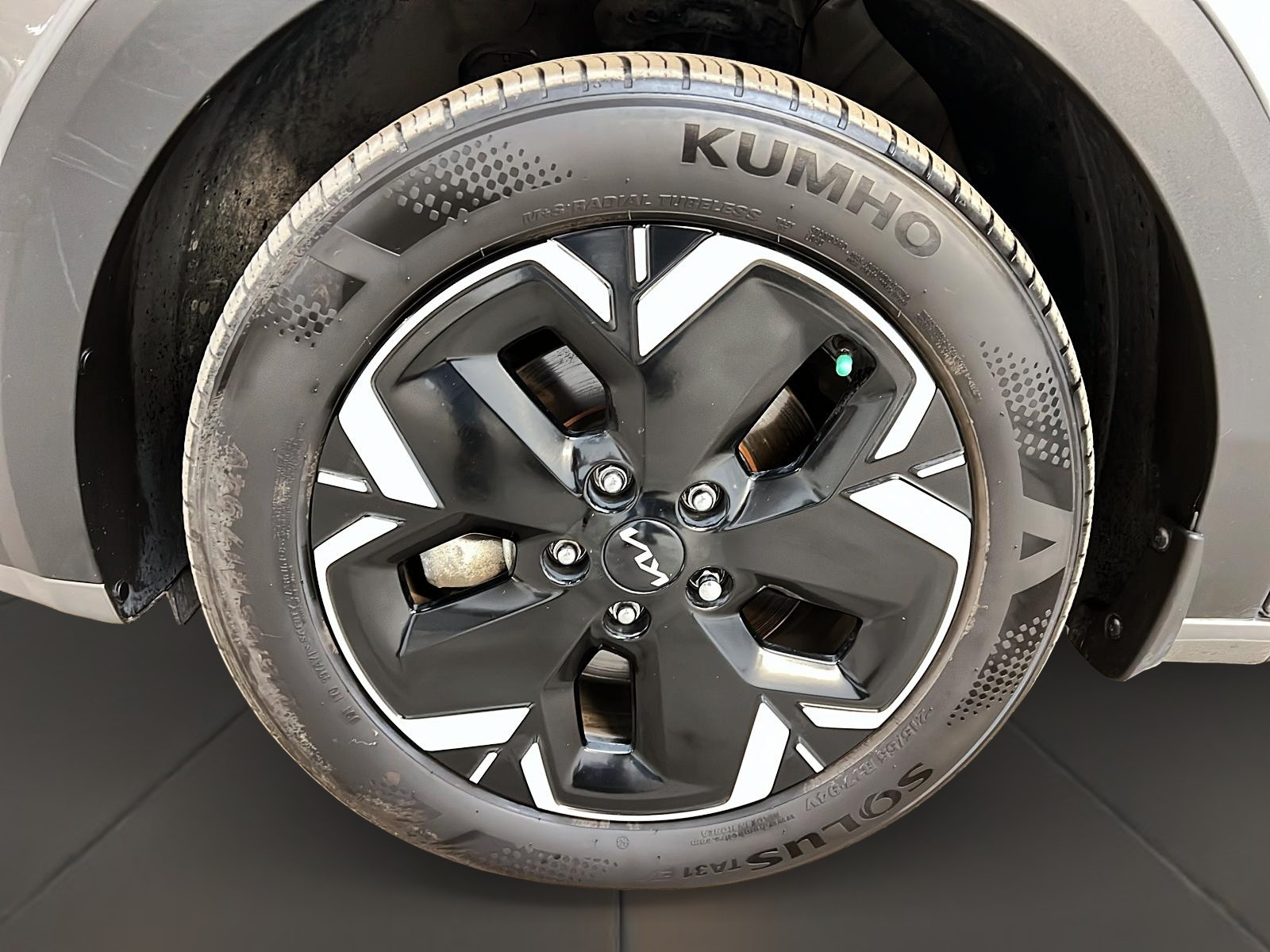 Kia NIRO EV 2023 - Image #28