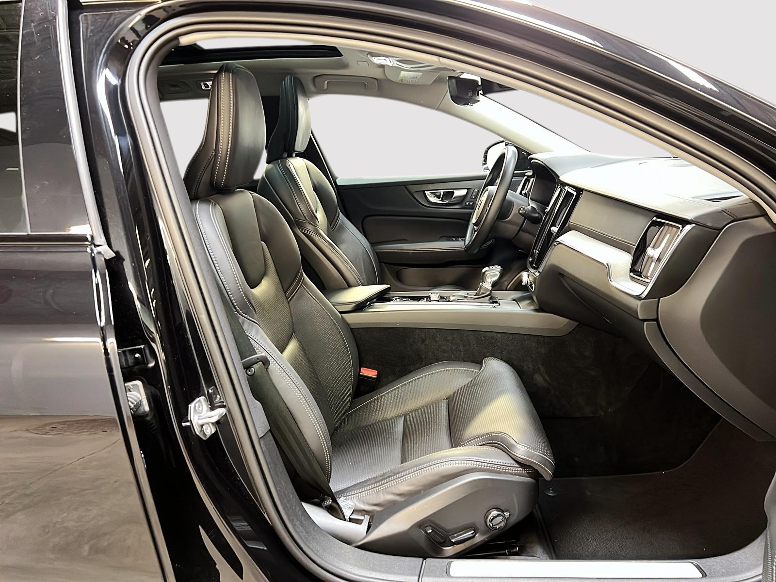 Volvo V60 2021 - Image #8