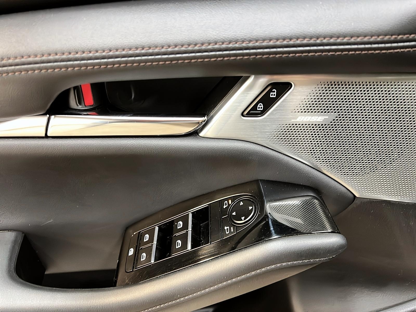 Mazda Mazda3 GT CUIR TOIT NAV 2024 - image #23