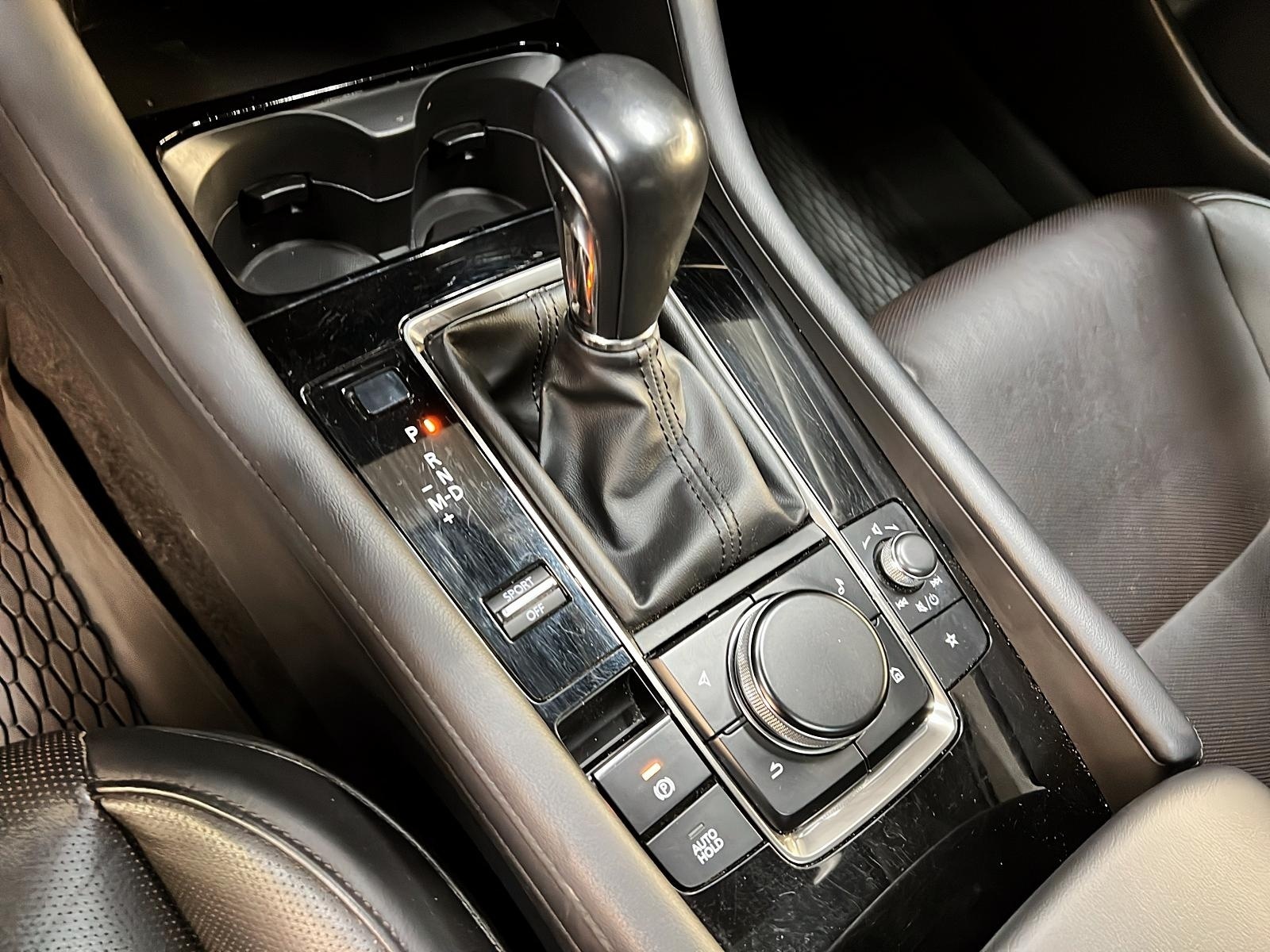 Mazda Mazda3 GT CUIR TOIT NAV 2024 - image #14