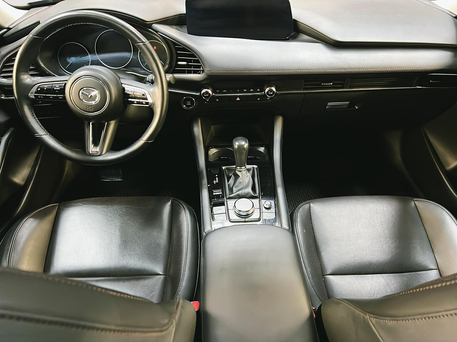 Mazda Mazda3 GT CUIR TOIT NAV 2024 - image #11