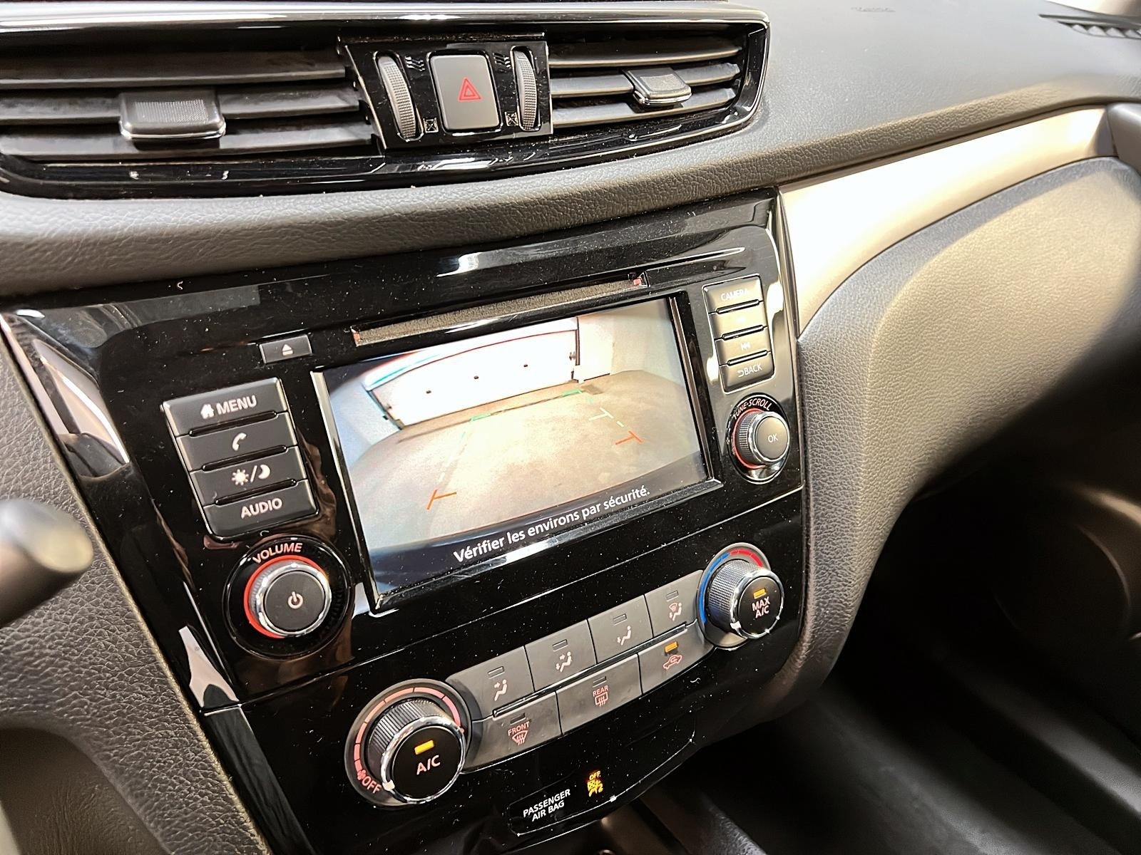 Nissan Qashqai S 4RM 2023 - image #17