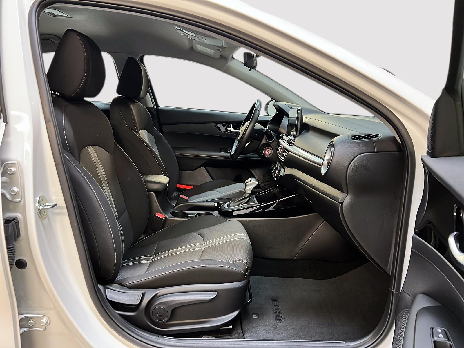 Kia Forte EX 2024 - image #8