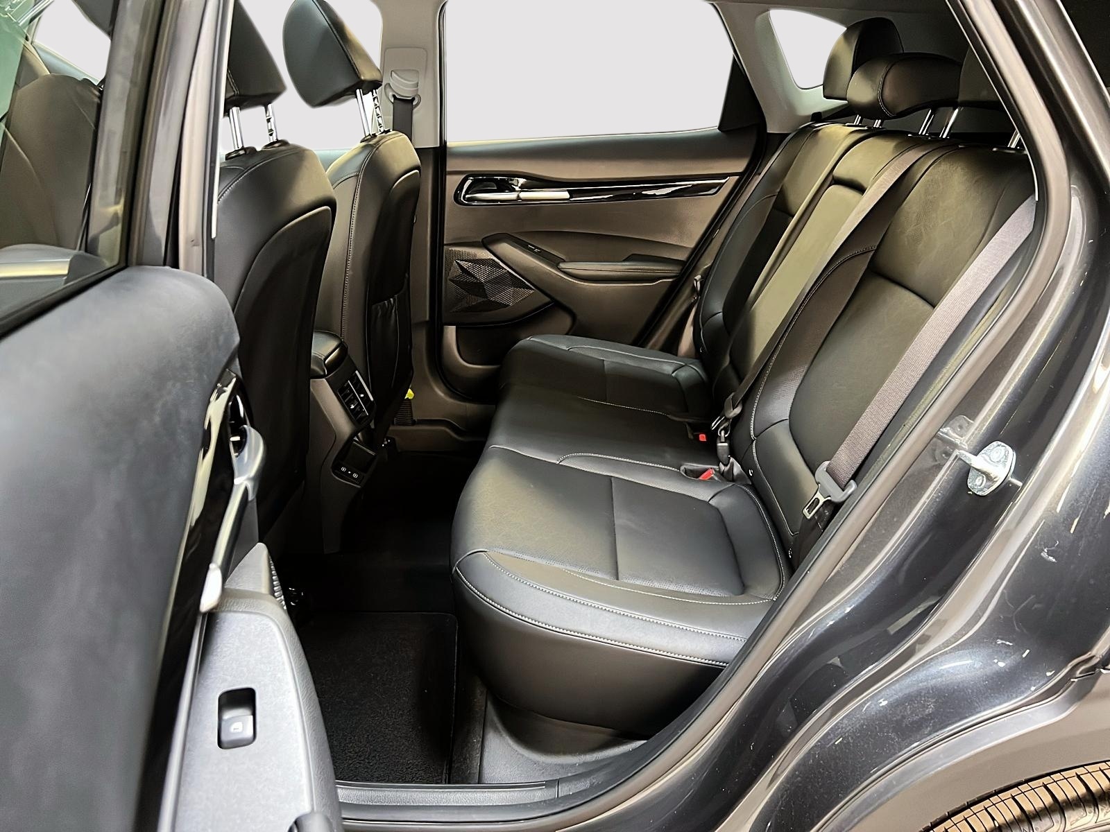 Kia SELTOS EX CUIR TOIT 4RM 2025 - image #9