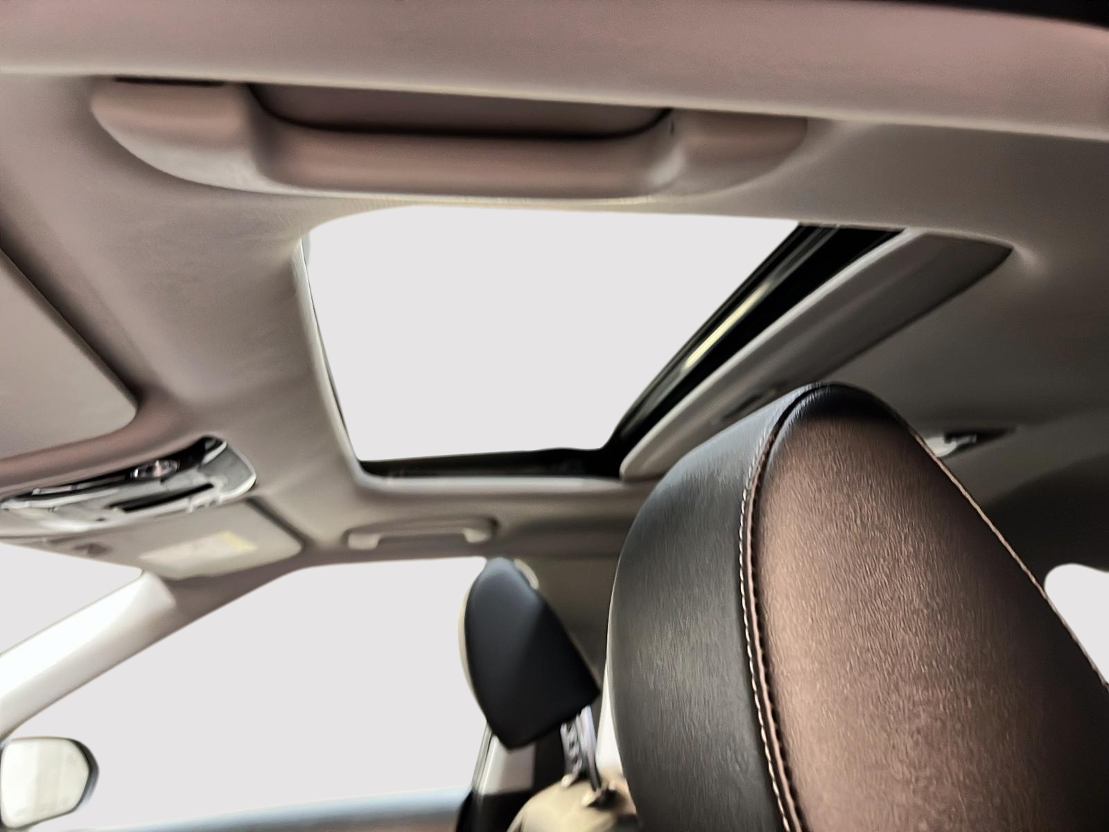 Kia SELTOS EX CUIR TOIT 4RM 2025 - image #10