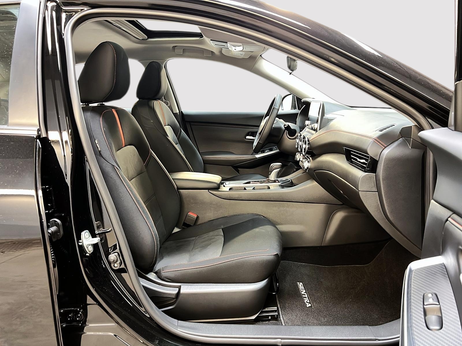 Nissan Sentra SR TOIT 2025 - image #8