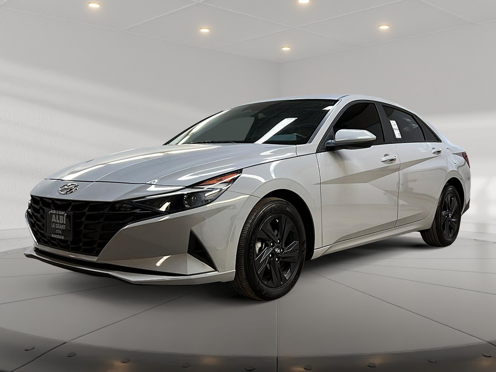 Hyundai Elantra 2023 - Image #1