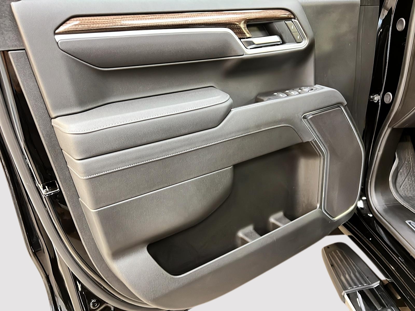 Chevrolet Silverado 1500 1LT CREW CAB NAV 4X4 2025 - image #22